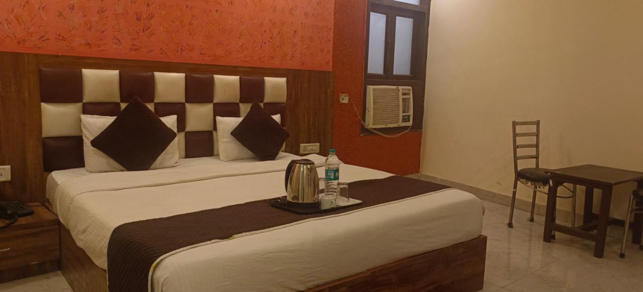 Airport Hotel Prince Palace By Byobhotels New Delhi Exterior photo