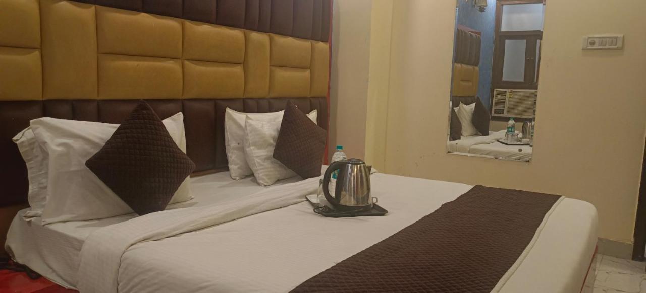 Airport Hotel Prince Palace By Byobhotels New Delhi Exterior photo