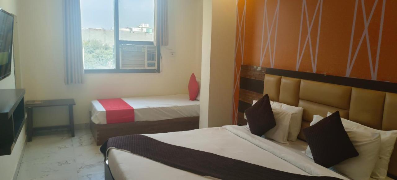 Airport Hotel Prince Palace By Byobhotels New Delhi Exterior photo
